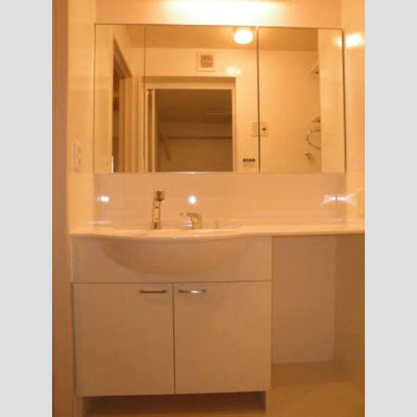 メープル・シャンテ カウンター付洗髪洗面化粧台