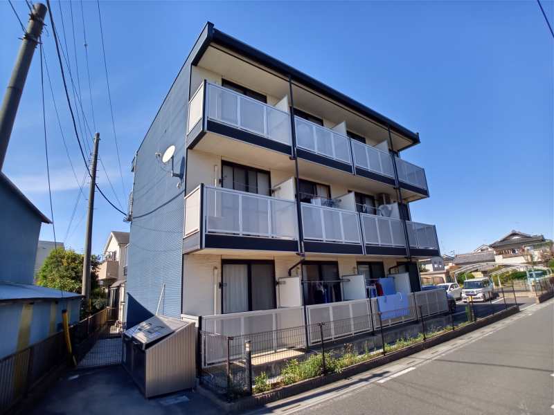 レオパレスストゥーディオの外観画像