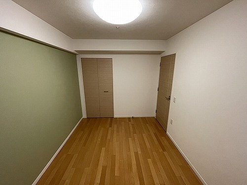 志村レジデンス2階 洋室６．０畳（内装後）