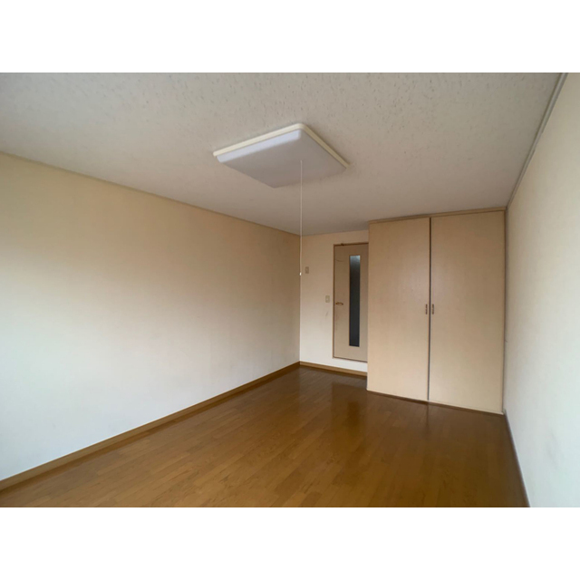 RHK栄和8 リビング