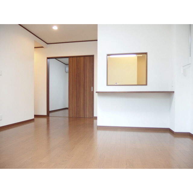 アムール ネージュ 弐番館 リビング