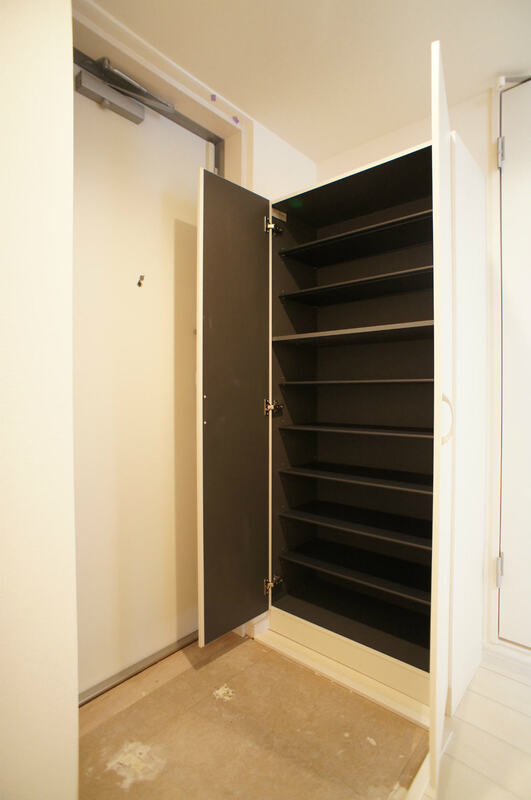 リブリ・ISHIWATA2階 玄関