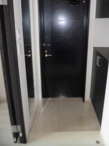 ファミール明大前3階 玄関　※前回募集時2022年9月撮影