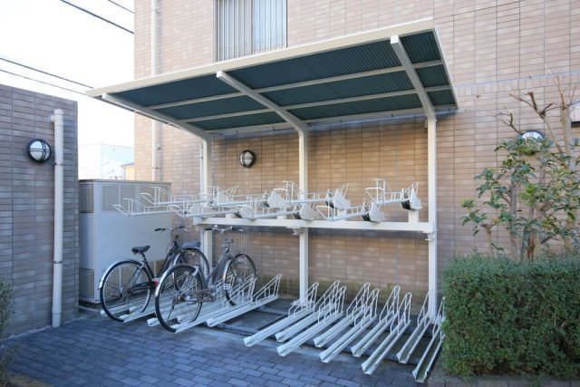 ステージグランデ田園調布4階 駐輪場