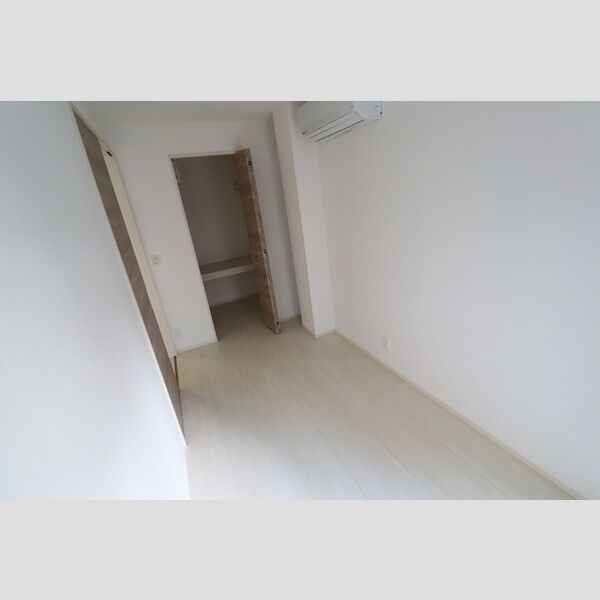 コンフォートK301号室 洋室4.3帖