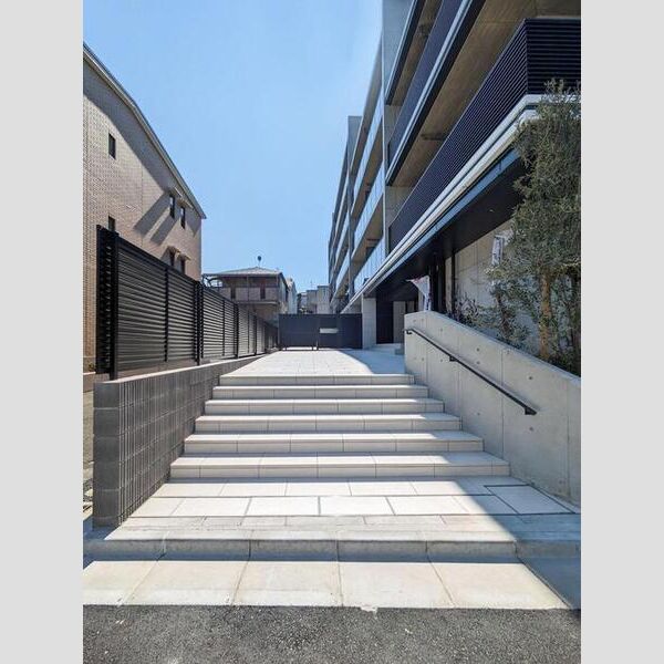 ロイジェントパークス西馬込　ロイジェントパークス西馬込(301号室) エントランス