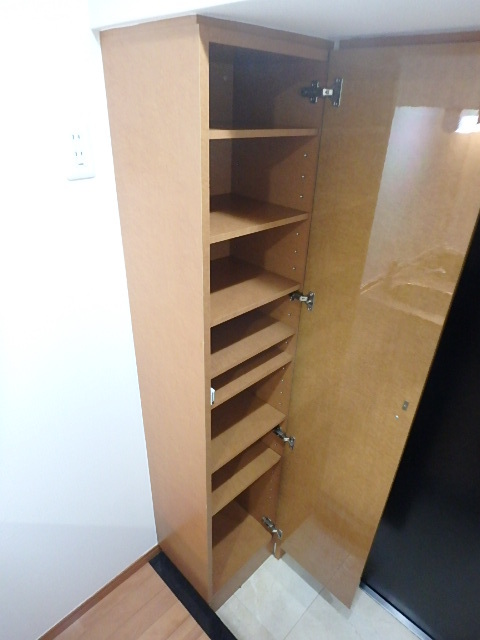 グランド・ガーラ西新宿East 十分な収納スペースがあります