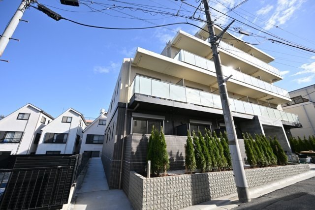 エルミ上落合 外観