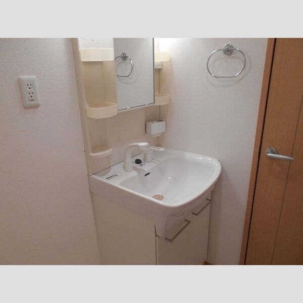 メゾン・ド・リュー E103号室 洗髪洗面化粧台