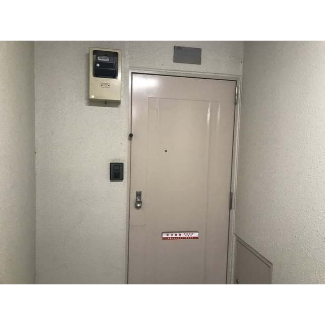 リエス湘南戸塚203号室 玄関