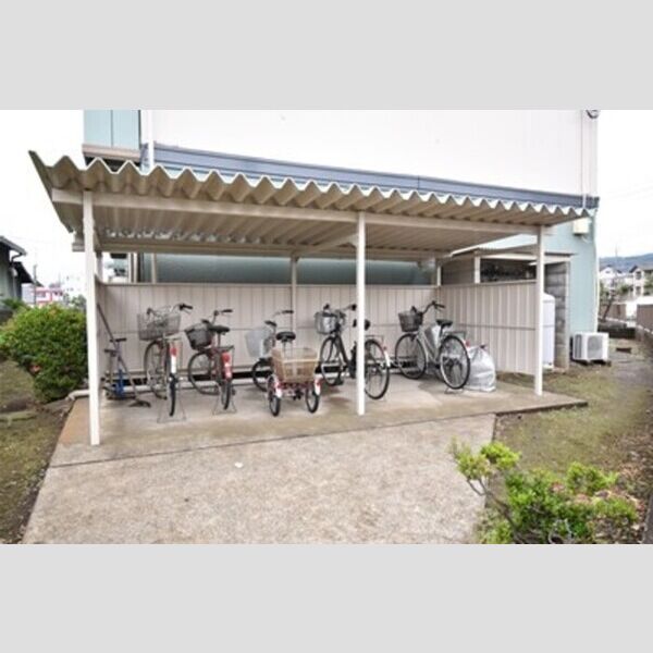 レザンシャトー 駐輪場