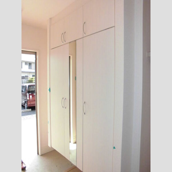 サンフローラ　A棟102号室 玄関