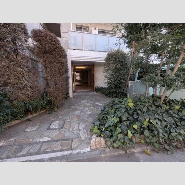 グランドール大岡山101号室 エントランス