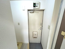 オーガスタハイツ103号室 ※写真は別室です