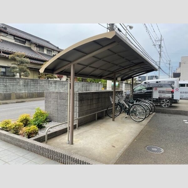 プレミアムベース　Ⅱ101号室 駐輪場