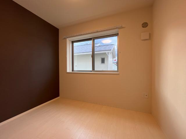 アルコ　イーリス 洋室