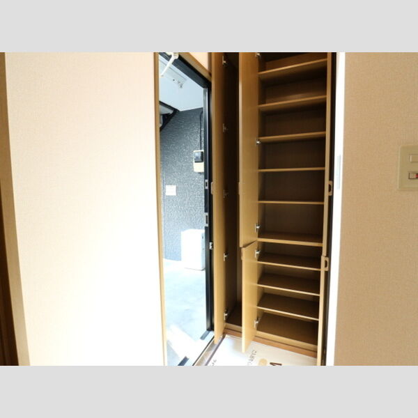 ラークヒルズ トールタイプのシューズボックスが付いてます