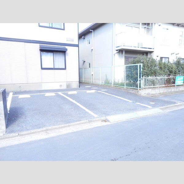 サニーコート久保田 駐車場(要空き確認)