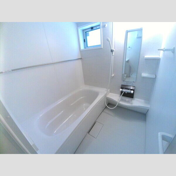 Lune soleil(ルナ・ソレイユ)　A 追焚きと浴室乾燥機付