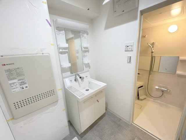 グランタワー池袋101号室 洗面