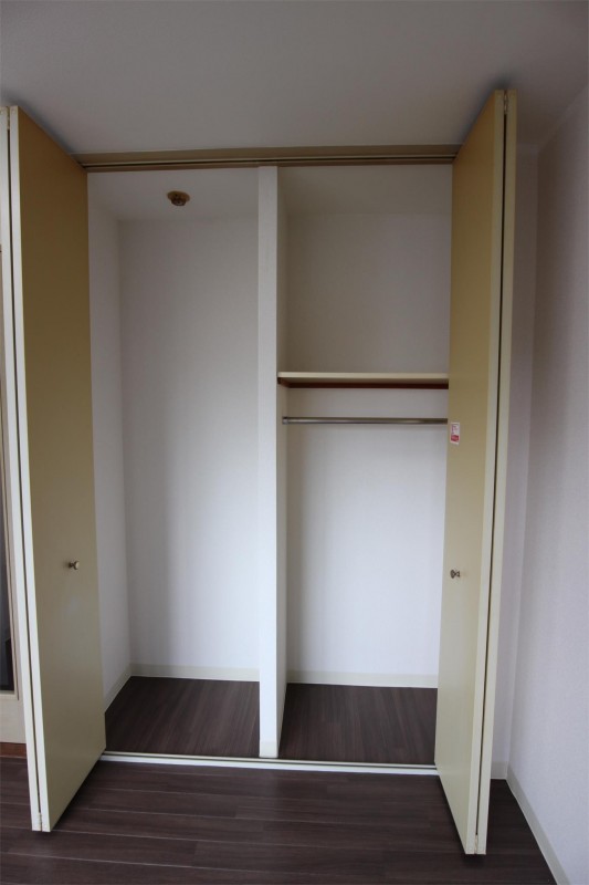 レクセル新子安3階 収納