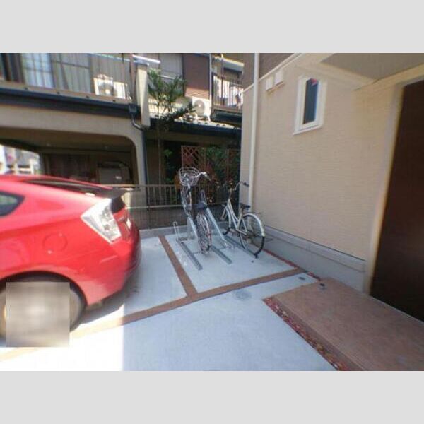 ヴィラ北越谷 駐輪場