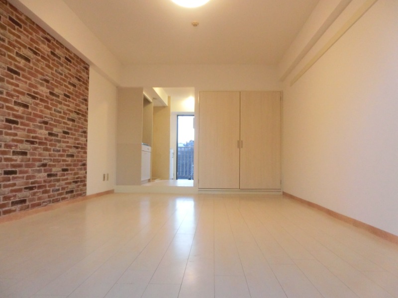 スカイコート生麦6階 内観