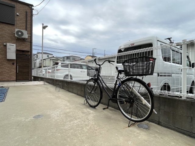 casa bonheur2階 駐輪場