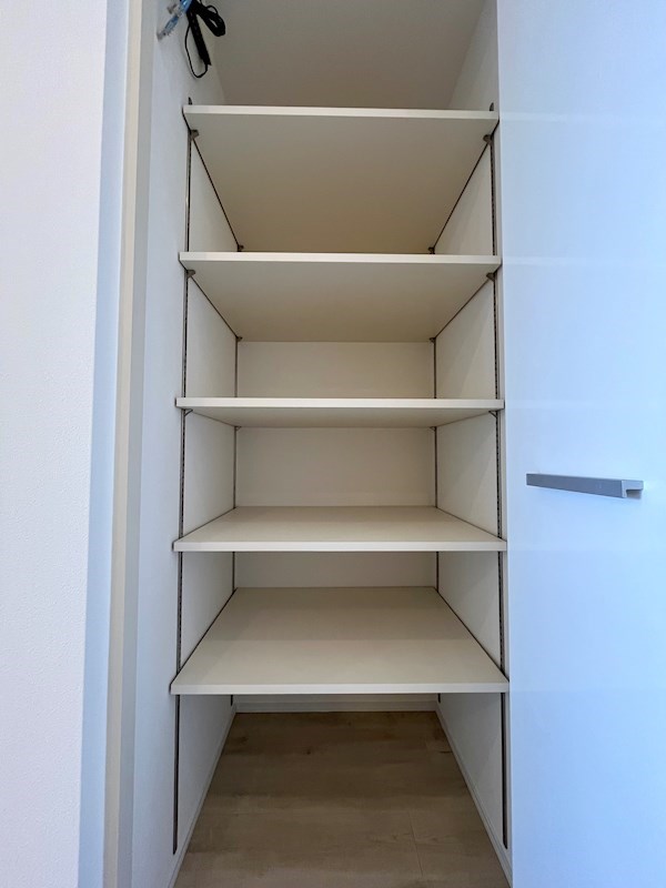 レジディア西麻布8階 収納