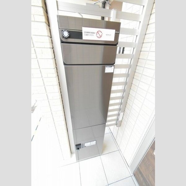 セジュール和田Ⅱ101号室 宅配ボックス