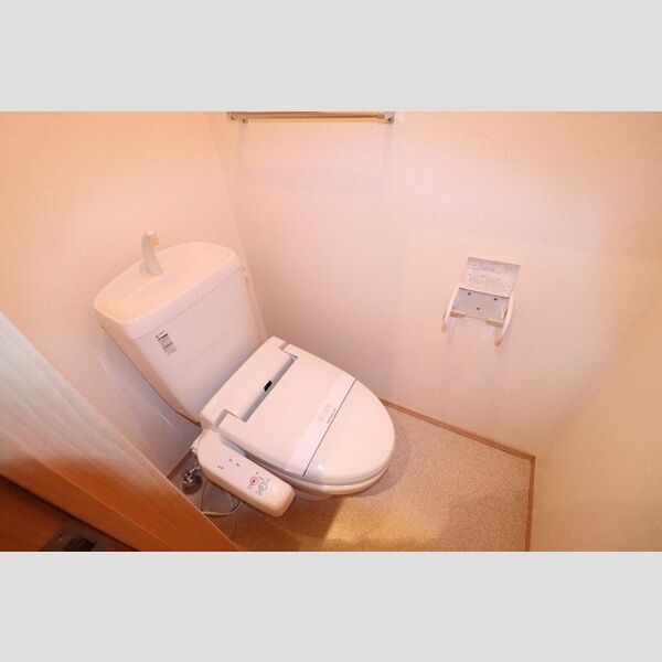 アルシュ　川201号室 トイレ　温水洗浄暖房便座