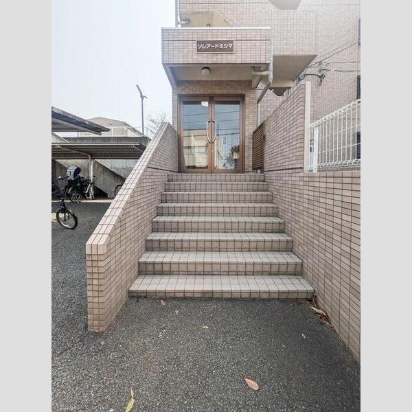 ソレアードミシマ エントランス