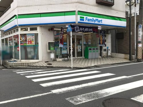 サンプラザ岡村 【コンビニエンスストア】ファミリーマート 岡村店まで73ｍ