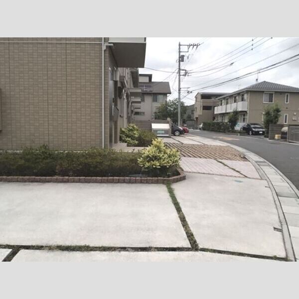 プランドール　A 駐車場