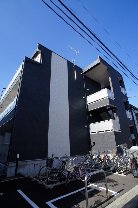 リブリ・クレール浦和 エントランス