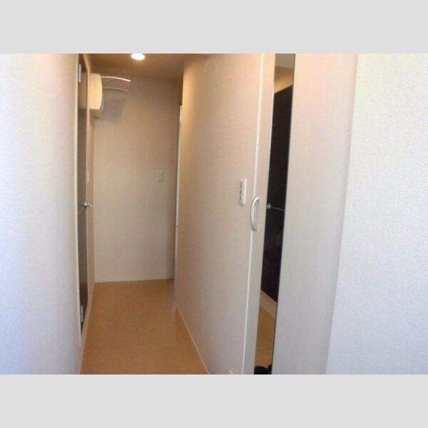 ロハス末広207号室 シューズボックス