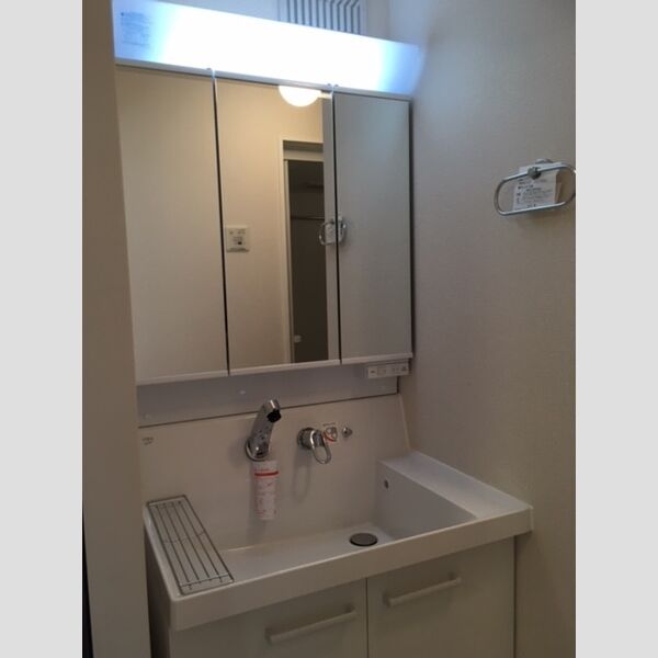 ポワール 洗髪洗面化粧台