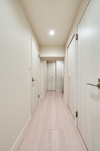 マンション東陽8階 廊下
