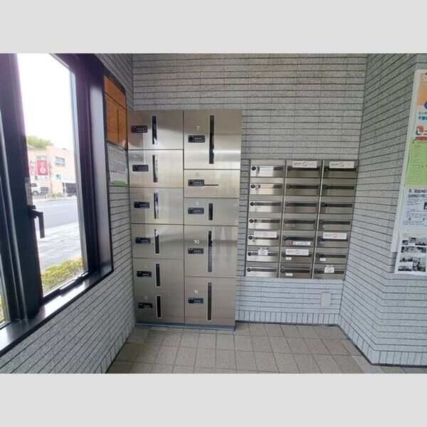 ルネス・カリヨン 宅配ボックス・郵便ポスト