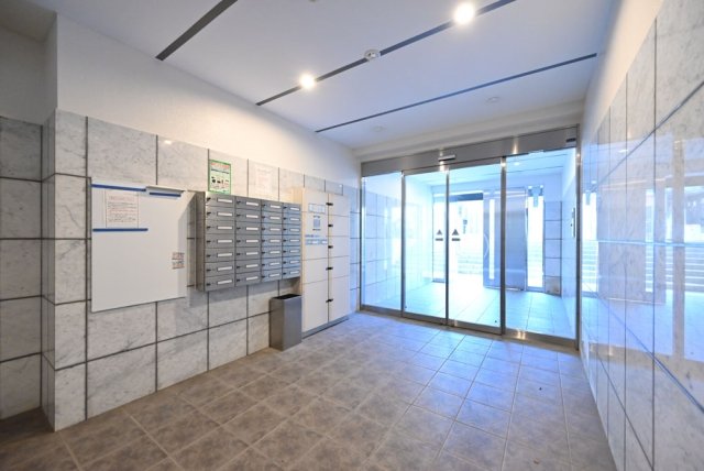 L-Flat白山2階 エントランス