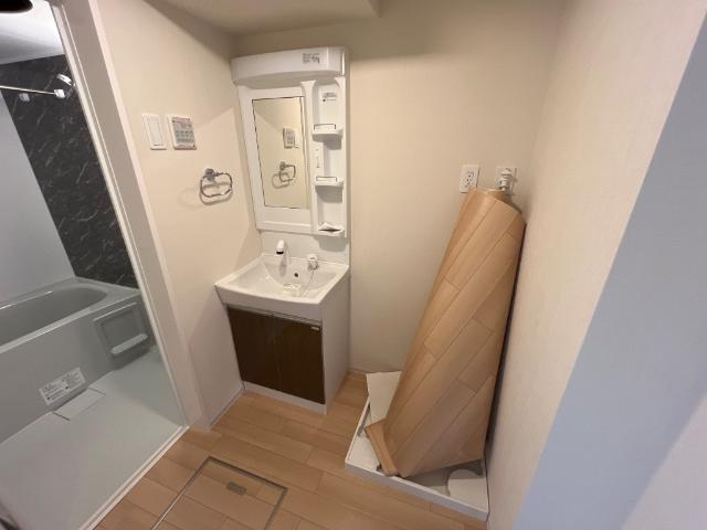 メゾン　ヴェルト 洗面脱衣所