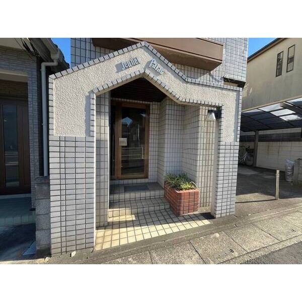 ジュネパレス越谷第02 エントランス