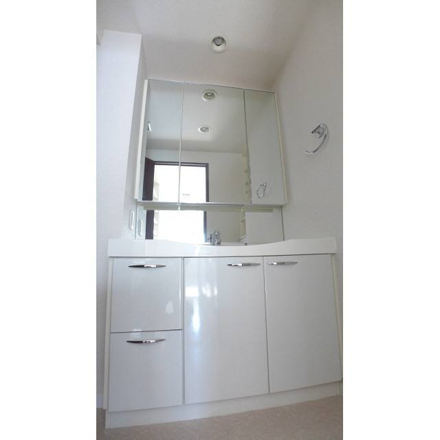 ドゥーエ向島Ⅱ 内観