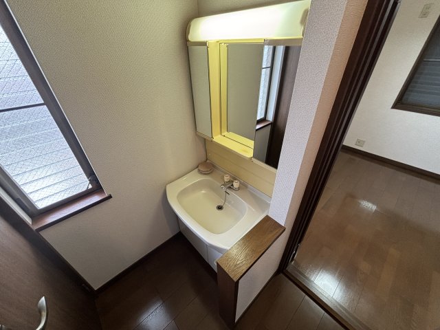 番田清水貸家 洗面