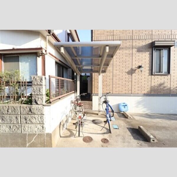 アンソレイユ 駐輪場