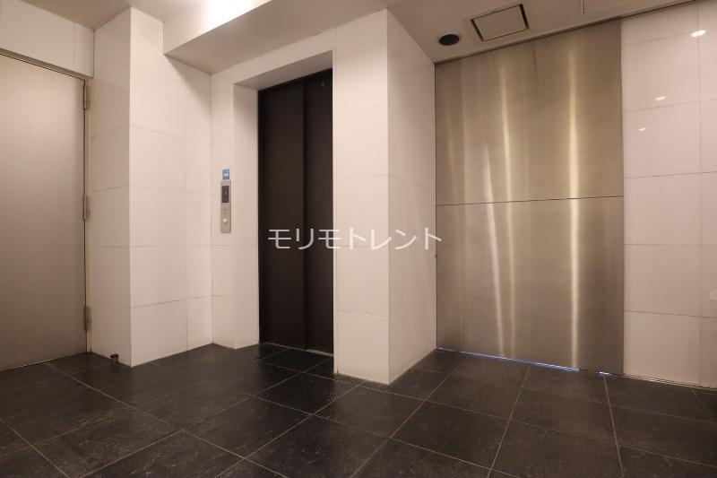 カスタリア新宿夏目坂2階 エレベーターホール