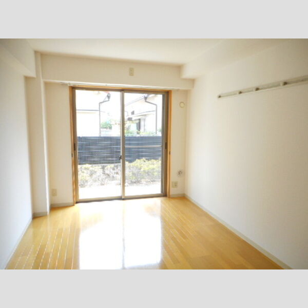 KAZU市川101号室 101号洋室