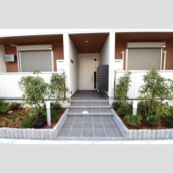 グラナーデ東葛西210号室 エントランス