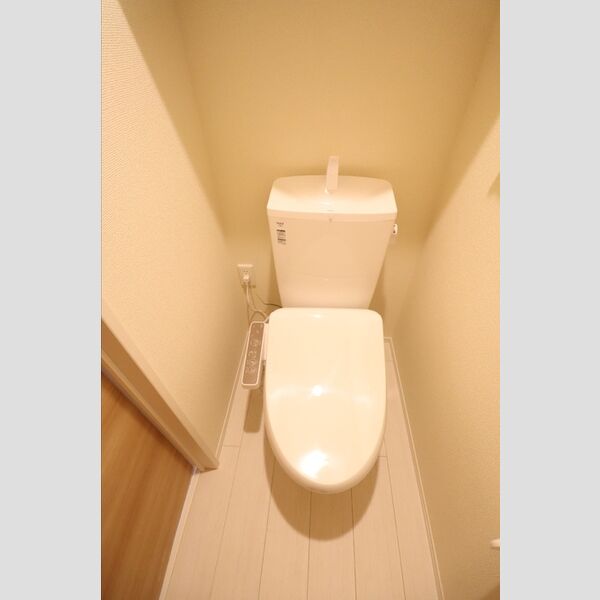 アムール102号室 温水洗浄暖房便座