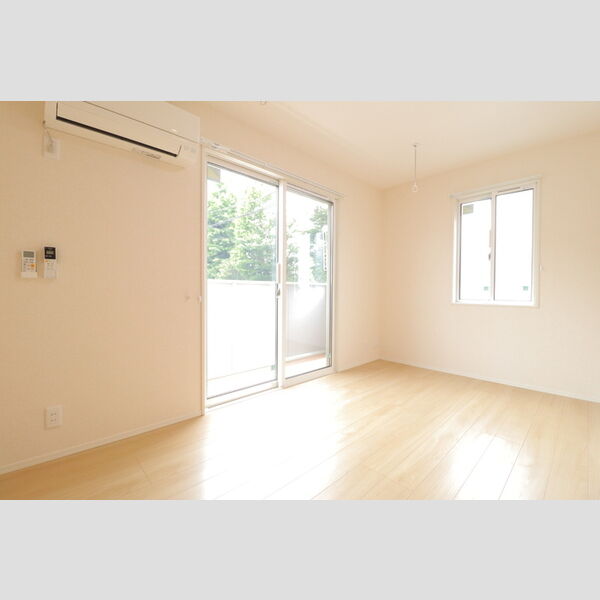 ゼルコバ　Ⅱ リビング